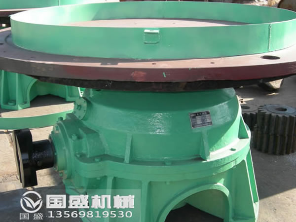 封閉式座式圓盤給料機(jī) 封閉式座式圓盤給料機(jī)