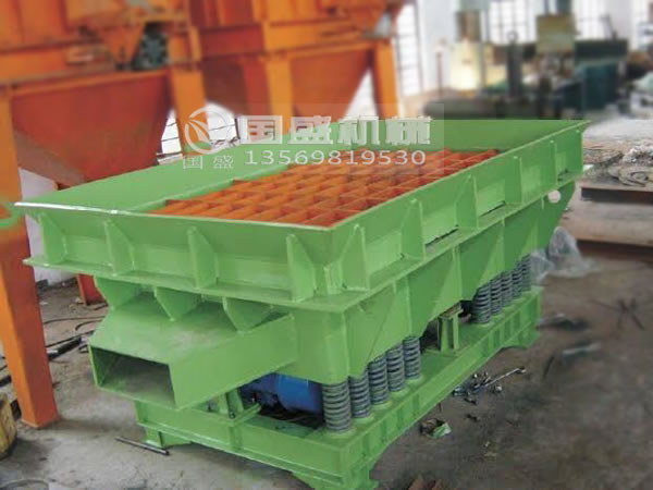 石塊振動落砂機(jī)